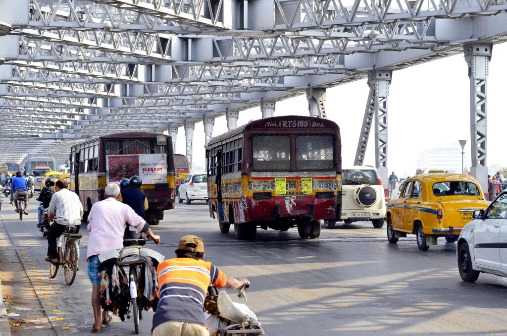 Public transportation in Kolkata - Local buses